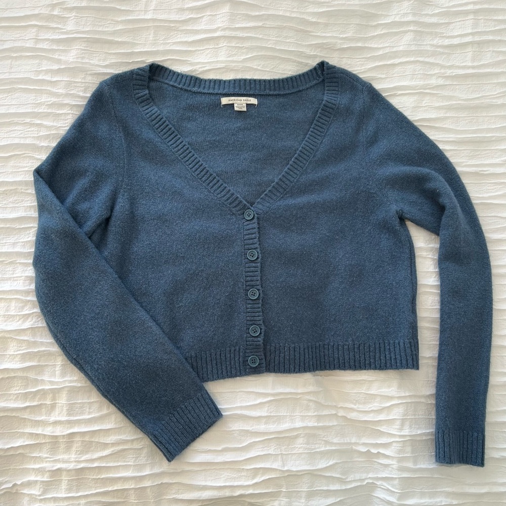 American eagle cropped sweater, blue, size medium